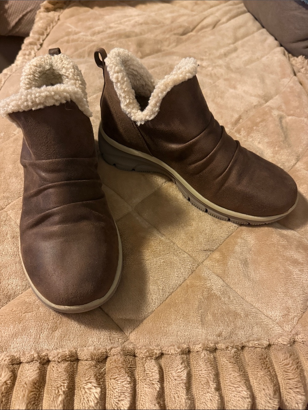 Skechers Easy Going Brown Sherpa-Trim Slip-On Ankle Boots